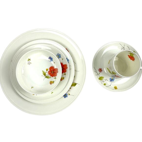 Mikasa Bone China Japan 1974-1996 Retired 'Just Flowers' 6-PC Place Setting - Picture 11 of 13